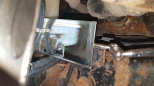 Lexus Lx570. Быстрая проверка гидросфер на целостность. Проверка гидравлики своими руками.