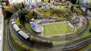 Макет железной дороги.