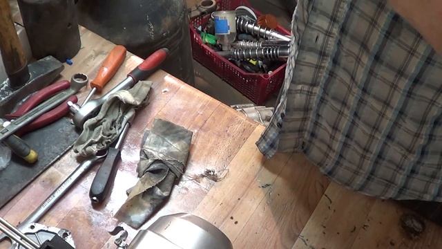 Залил двухтактное масло в 139FMA - результат (Умер детский квадроцикл?) смотреть онлайн