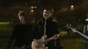 Уличные музыканты песня "Следи за собой"  Виктор Цой (группа Кино)  24.10.2019