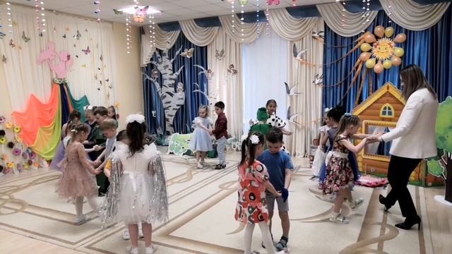 06.03.2023. ? СТАРШАЯ ГР ? ?8 МАРТА?парный танец ?"УЛЫБНИСЬ"?♂️ смотреть онлайн