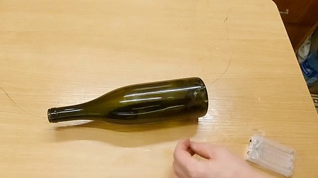 Не в коем случае не выбрасывайте стеклянную бутылку. Самодельный светильник из стеклянной бутылки смотреть онлайн