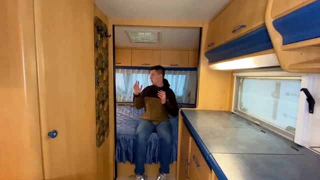 Обзор немецкого автодома/кемпера/прицепа-дачи/дома на колесах Hobby De Luxe 440 SF 1998 года