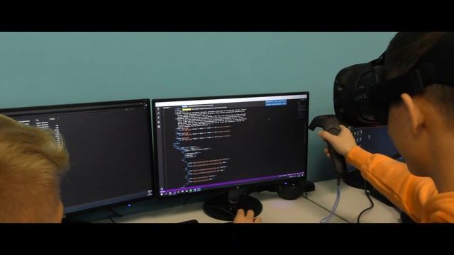 Видео о специальности Программист