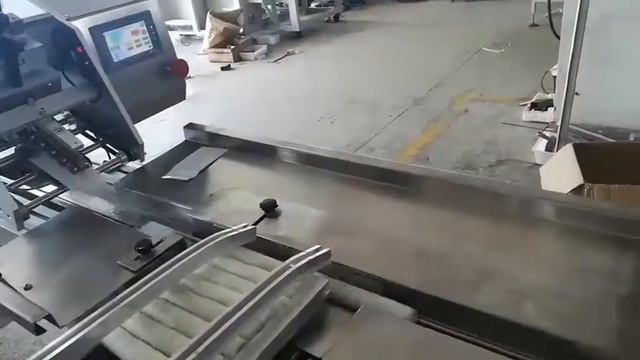 Автоматическая машина для упаковки в термоусадочную пленку