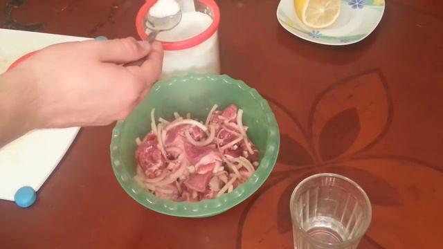 Шашлык из говядины. Рецепт мариновки шашлыка от Ивана!