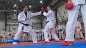Главный тренер сборной РФ по карате Исламутдин Эльдарушев провел в Кургане мастер-классы