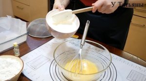Если есть 3 ЯЙЦА и стакан СМЕТАНЫ приготовь вкуснейший СМЕТАННЫЙ ПИРОГ СО СЛИВАМИ! Рецепт пирога