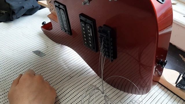 Jackson Superstrat ?? Часть 1. Шлифовка торцов ладов. Ремонт электроники. Отстройка.