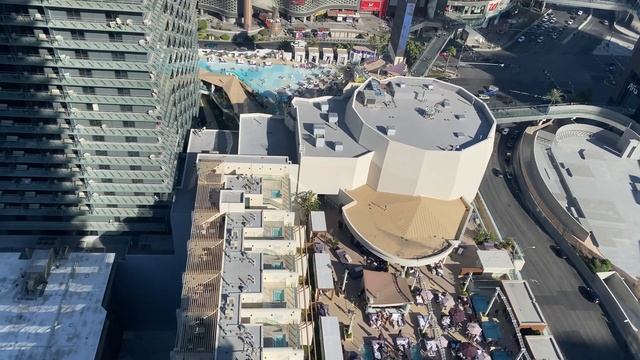 Cosmopolitan Las Vegas is INCREDIBLE - Ultimate Way to Vegas!!! (Watch This!) смотреть онлайн