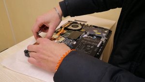 Всем счастливы обладателям ноутбуков Asus fx504 и fx505 ( разборка ноутбука аsus fx504 и fx505).
