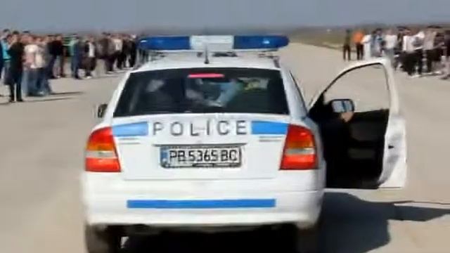 полицейский vs гонщик .мотоциклы смотреть онлайн