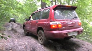 SUBARU FORESTER in MUD. Off-Road.