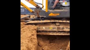 Bad Day At Work !!! 20 Idiots in Cranes - Truck & Excavator Fail - Bulldozer Operator Skills P123