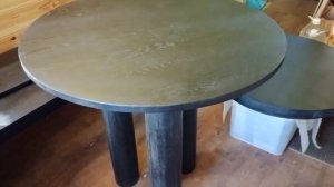 мебель из сосны и ясеня покрытие чёрной марилкой и лаком 25% матовости