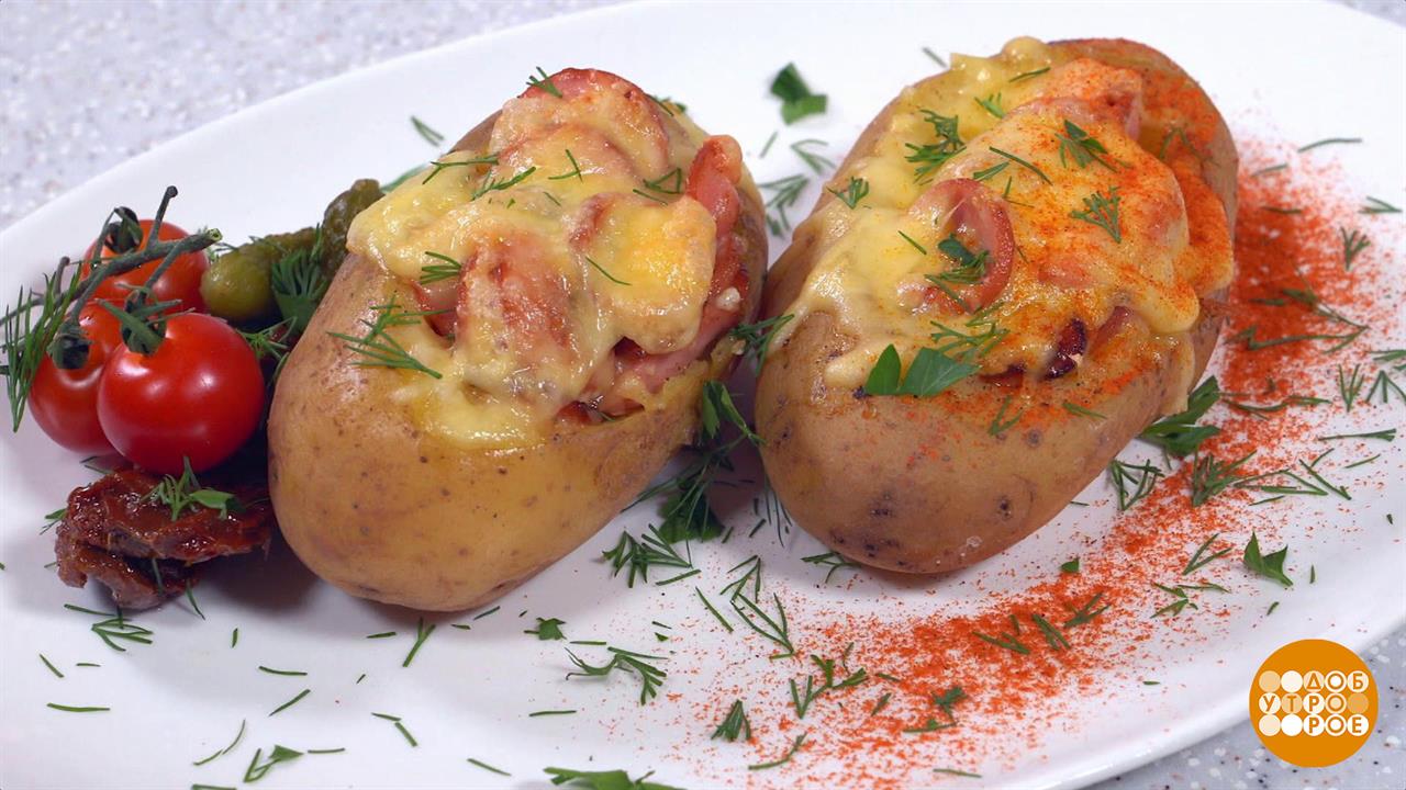 Готовим фаршированный картофель с сосисками. Доброе утро. Фрагмент выпуска от 02.10.2023