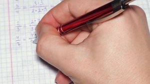 Приведение дробей к общему знаменателю. Общий знаменатель дробей