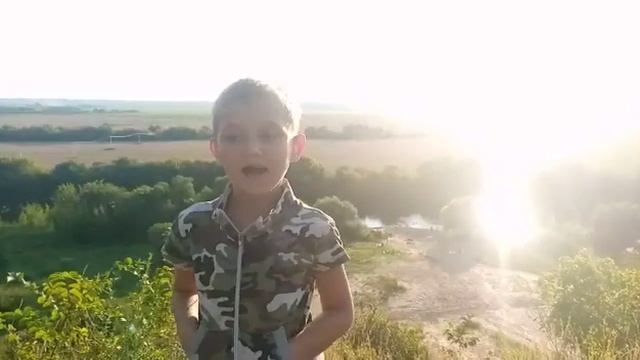 стих читает Александр Жданов смотреть онлайн