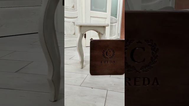 Двери из дуба от Креда.Табурет из дуба.