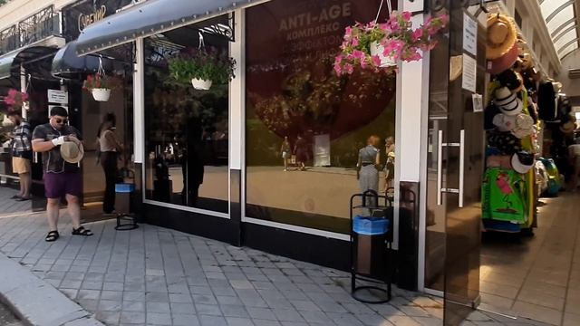 Прокатиться В ЯЛТЕ на БАНАНЕ смотреть онлайн