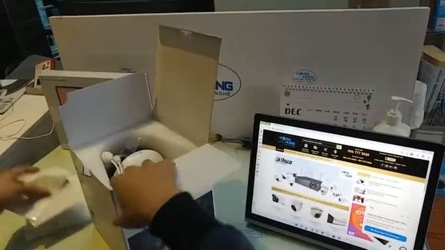 Camera Wifi Ezviz C8W 2K+ 4M - Màu đêm - Đàm thoại 2 chiều HOÀN HƯNG JSC 096.777.3636 смотреть онлайн