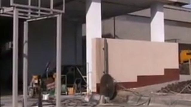 Алмазная резка стенорезной машиной CEDIMA