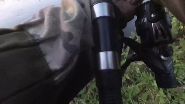 Хороший сом уводит в корчи... Остался без трофея. Рыбалка на сома в Беларуси. Fishing in Belarus. смотреть онлайн