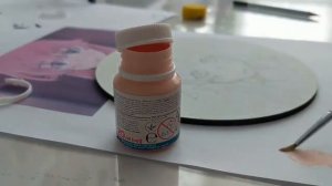 Первый раз рисую на холсте ?