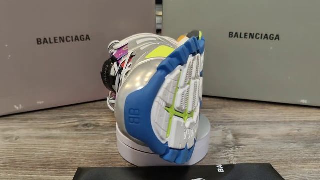 Кроссовки #Balenciaga Track невероятно сложного дизайна и высочайшего качества ?? смотреть онлайн