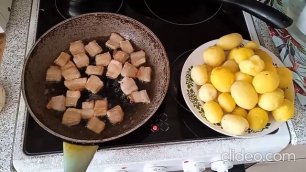 Картошечка с салом и луком