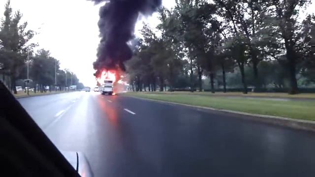 Горит автобус на пулковском шоссе. смотреть онлайн