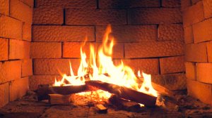 Расслабляющий камин с потрескивающими звуками огня
