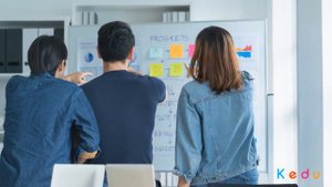 КТО ТАКОЙ ПРОДАКТ-МЕНЕДЖЕР И ЧЕМ ОН ЗАНИМАЕТСЯ