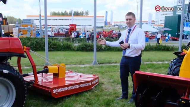 Трактор МТЗ 422.1 с косилкой КТС 1.6. Для покоса травы. Для работ на животноводческих комплексах