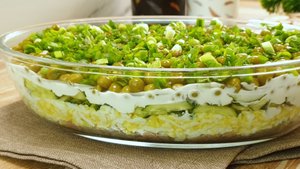 Слоеный салат с тунцом. На каждый день и на праздничный стол.