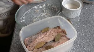 Как засолить селедку Cеледка малосольная селедка 6 часов и готова