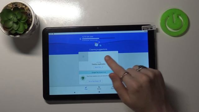 Очистка памяти iGET Smart L203 / Как освободить место в памяти на iGET Smart L203? смотреть онлайн