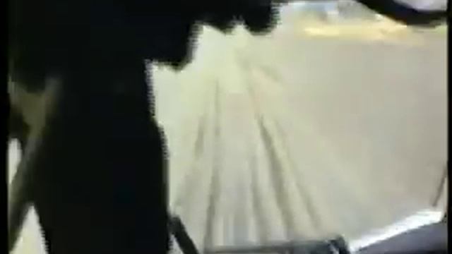 Ан-12. Ильковский. Посадка самолета при попутном ветре в аэропорту поселка Депутатский 1994 год смотреть онлайн