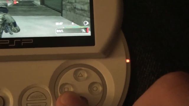 SOCOM U.S. Navy SEALs: Fireteam Bravo 2 on PSP смотреть онлайн