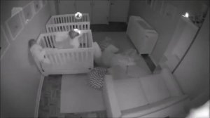Чем занимаются дети, пока родители думают, что они спят