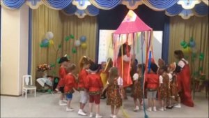 Ярмарка. Театральная постановка по сказке П. Ершова "Конек-Горбунок"