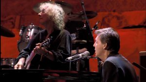 Eric Clapton - While My Guitar Gently Weeps