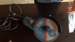 Makita GA9020 - 2200 W / 230 mm / Makita Tools