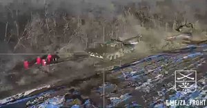 Удар БПЛА-камикадзе "Ланцет" по танку ВСУ во время заправки/Strike at the ukrainian tank by Lanzet"