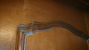 Простая вешалка на дверь своими руками.