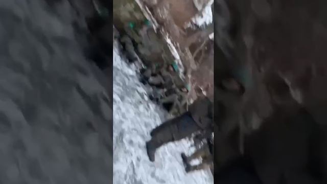 Укробоевики на привале предъявляют претензии своим командирам.