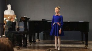 Песня "Наш край" (То березка, то рябина). Исполняет Ирина Таранец