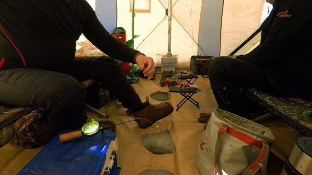 КАК И ОБЕЩАЛИ - КЛЁВЫЙ УЛОВ! ЗИМНЯЯ РЫБАЛКА С КОМФОРТОМ В МАРТЕ НА ЧАНАХ! смотреть онлайн