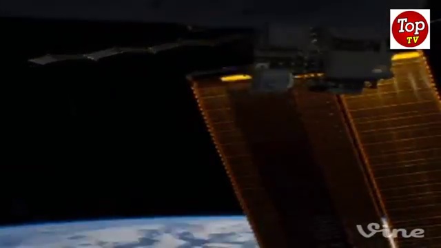 Солнце летает по окружности смотреть онлайн