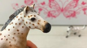 Модельный обзор лошадей Шляйх (Schleich). Жеребец и жеребёнок породы Кнабструппер